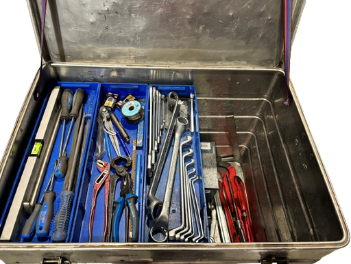 [387010/0004] Werkzeugkiste mit Inhalt, Autogen